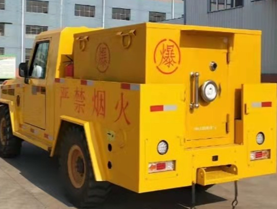 阳西凯龙爆破器材运输车：保障爆破任务的安全运行